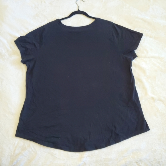 ✨️2/$20 Nike Essentials T-Shirt - Picture 6 of 8